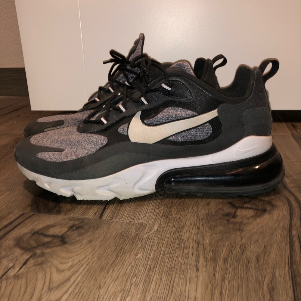 Air Max 270 React Black